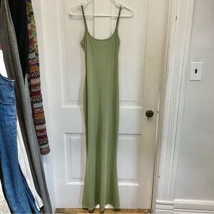 Elegant Green Maxi Dress